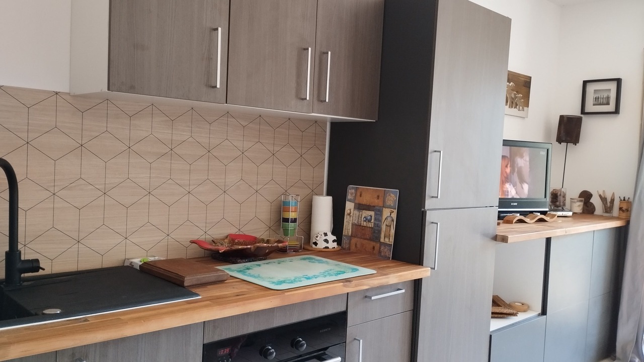 Photo of Kitchen in Greolieres les Neiges