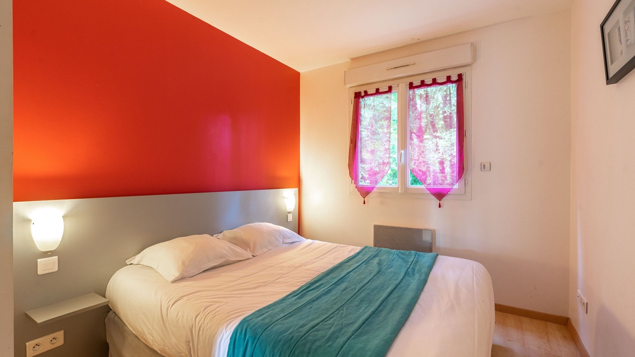Photo of Bedroom in Saint-Simon-de-Bordes