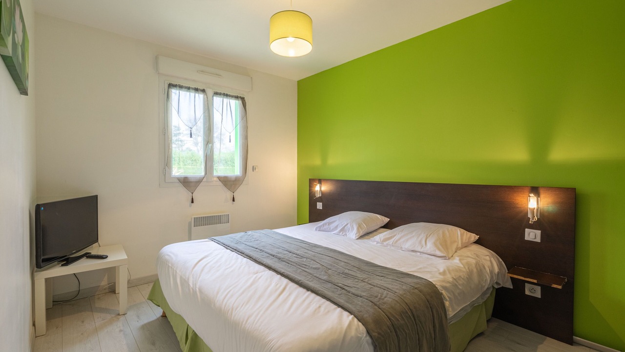 Photo of Bedroom in Saint-Simon-de-Bordes