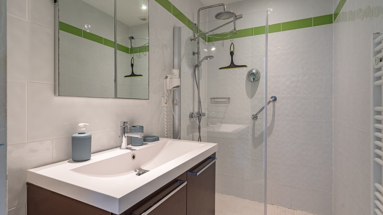 Photo of Bathroom in Saint-Simon-de-Bordes
