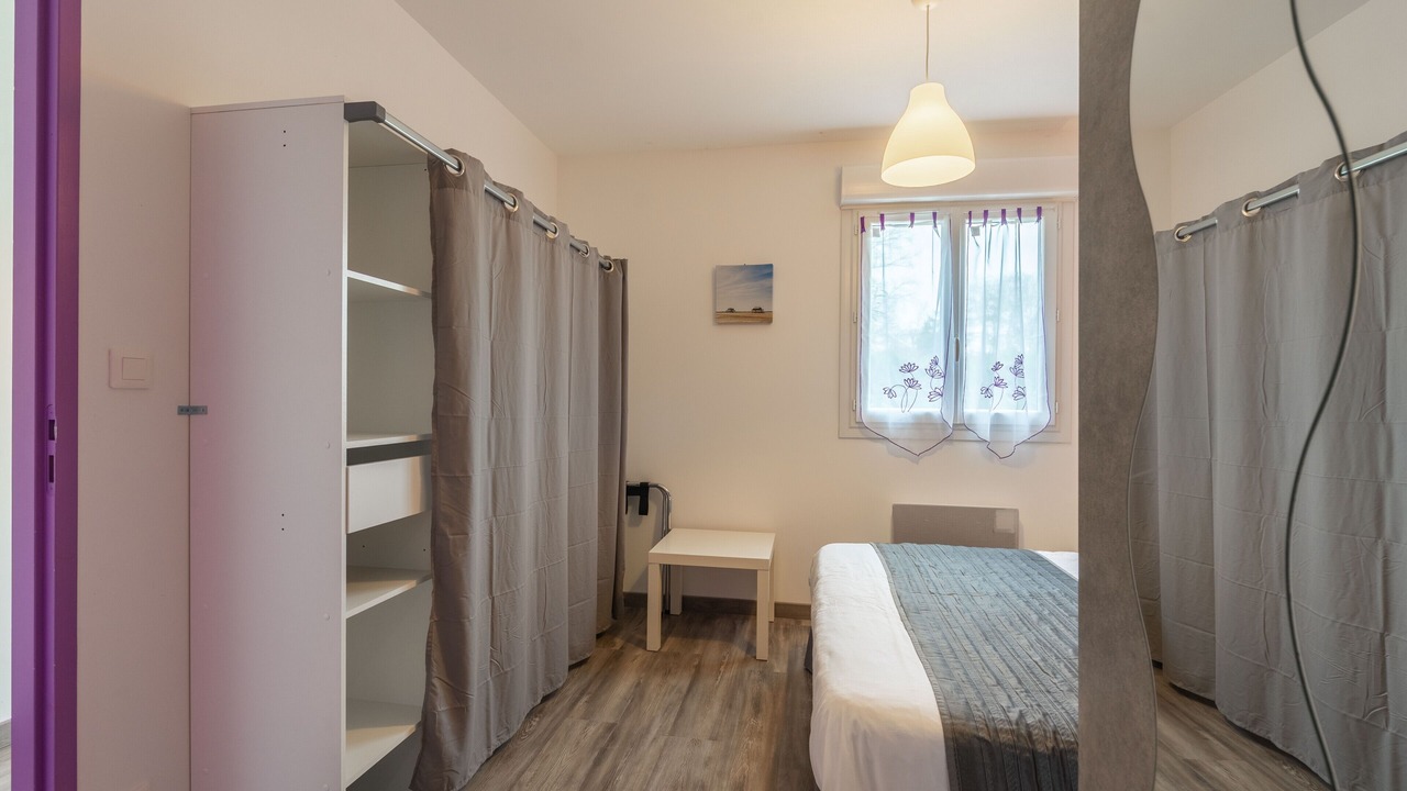Photo of Bedroom in Saint-Simon-de-Bordes