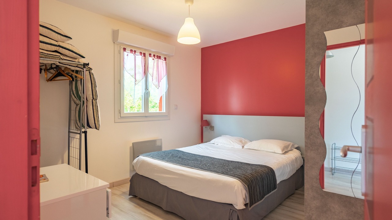 Photo of Bedroom in Saint-Simon-de-Bordes