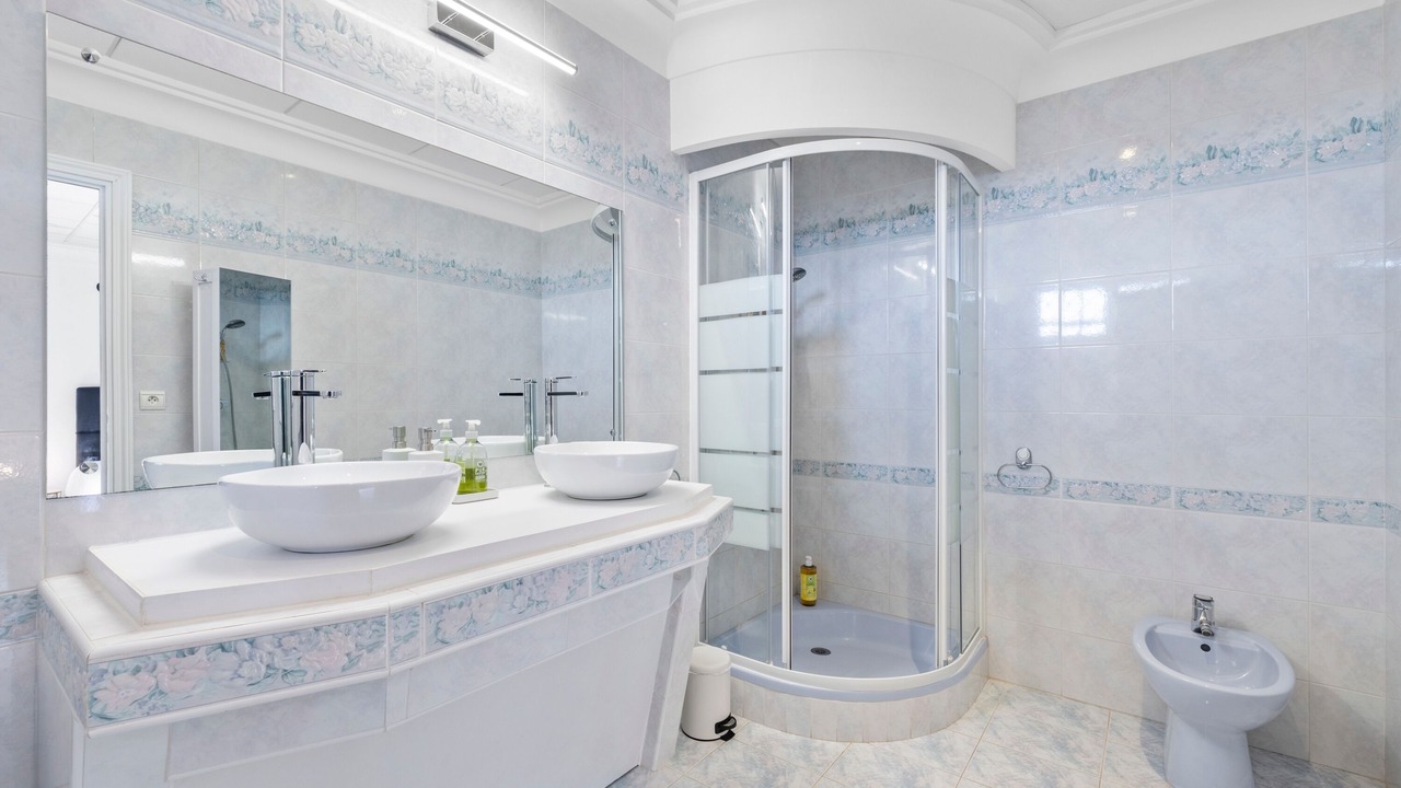 Photo of Bathroom in Menton