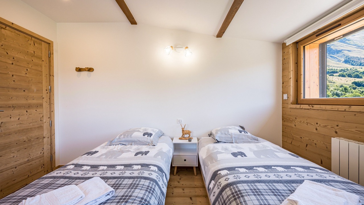Photo of Bedroom in Albiez-Montrond