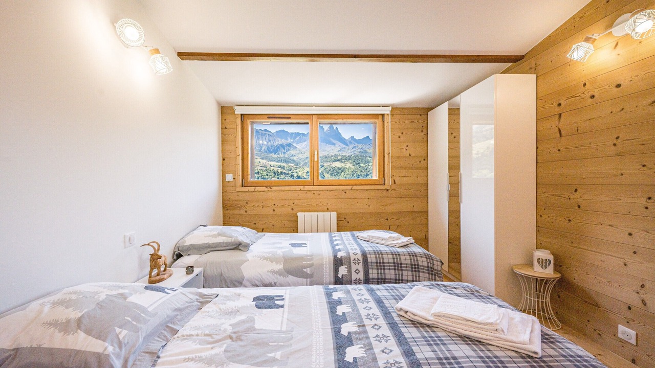 Photo of Bedroom in Albiez-Montrond
