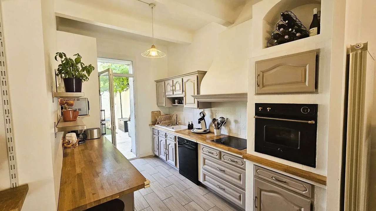 Photo of Kitchen in Saint-Mandrier-sur-Mer