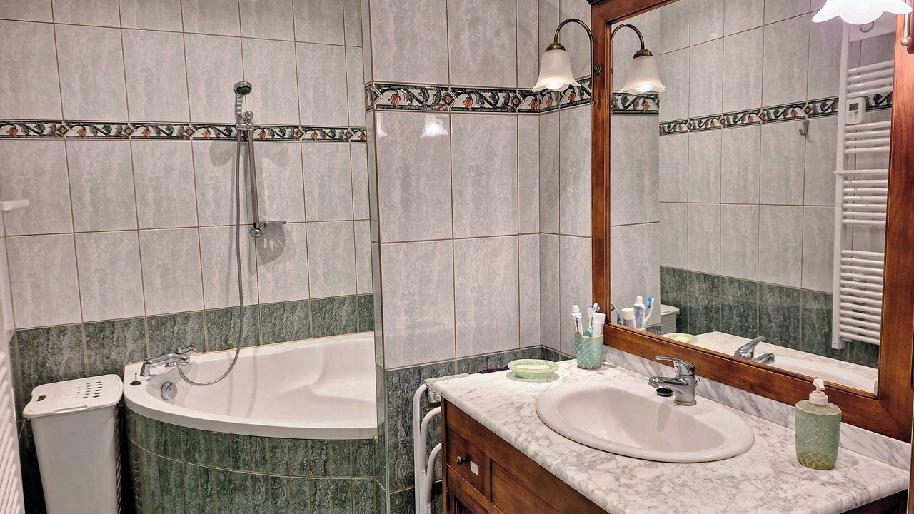Photo of Bathroom in Saint-Germain-de-Vibrac