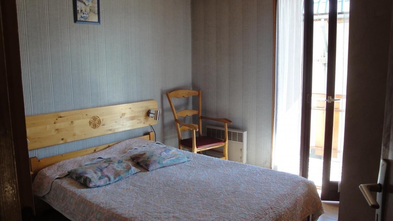 Photo of Bedroom in Albiez-le-Vieux