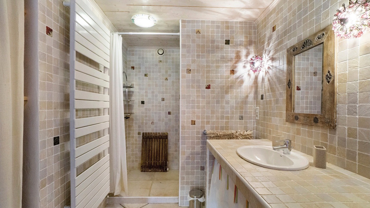 Photo of Bathroom in Albiez-le-Vieux