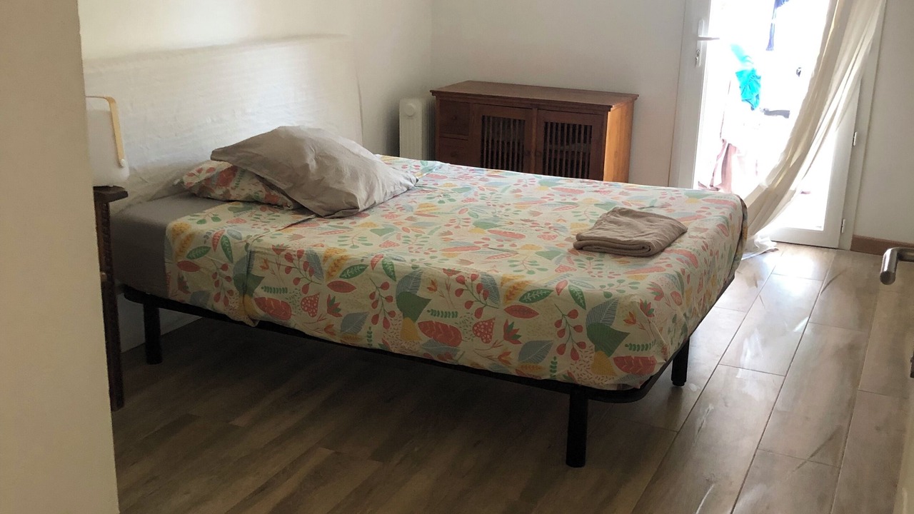 Photo of Bedroom in Meounes-les-Montrieux