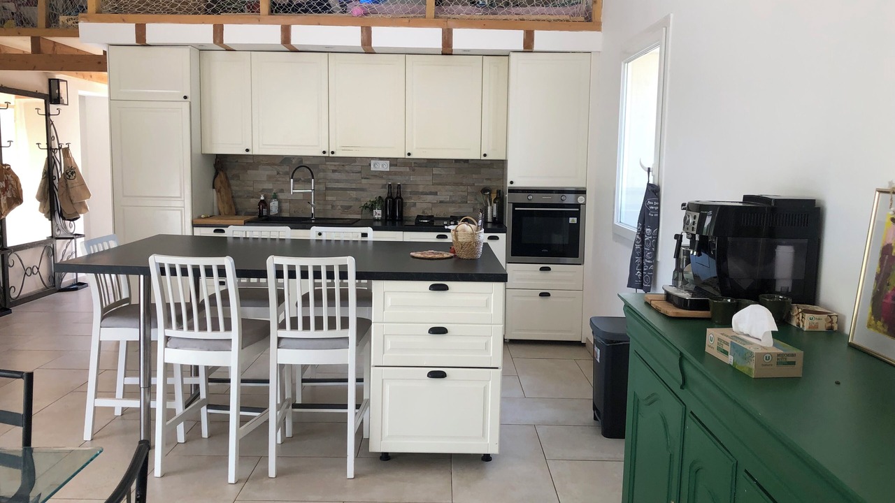 Photo of Kitchen in Meounes-les-Montrieux