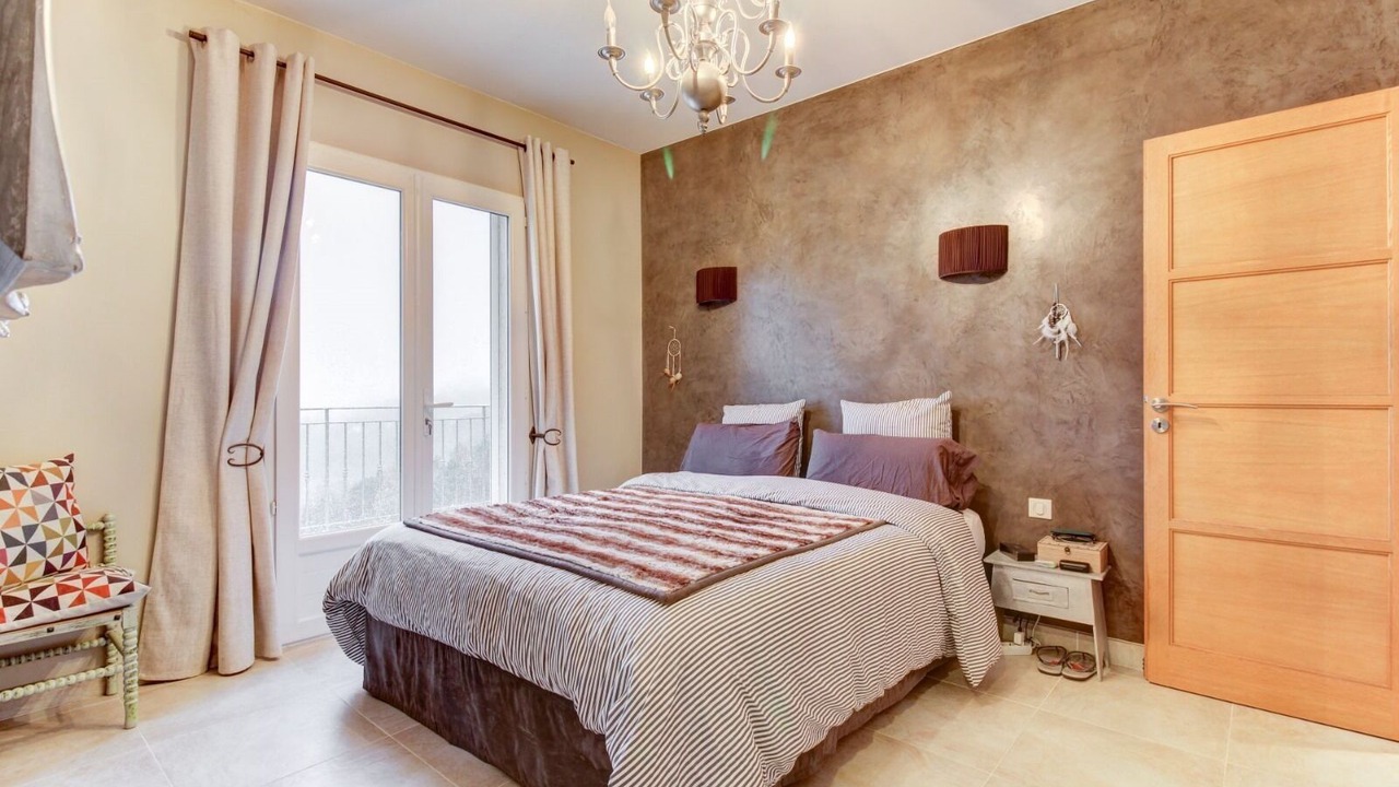Photo of Bedroom in Toudon