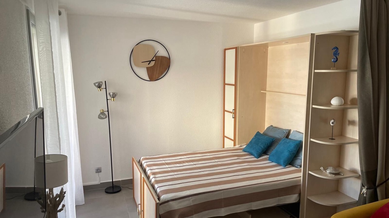 Photo of Bedroom in Boulouris-sur-Mer