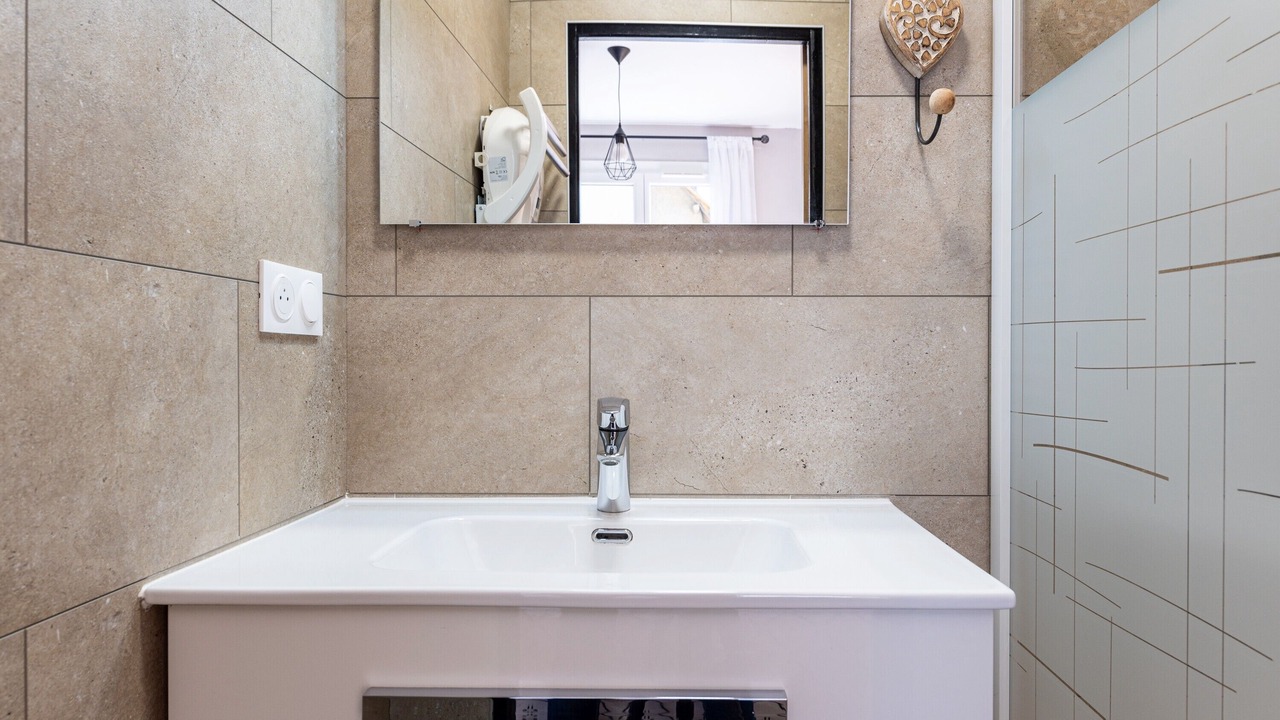 Photo of Bathroom in Saint-Etienne-de-Cuines