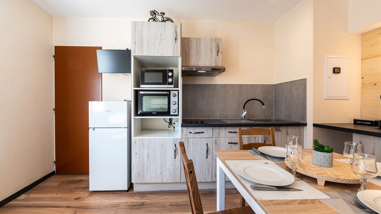 Photo of Kitchen in Saint-Etienne-de-Cuines