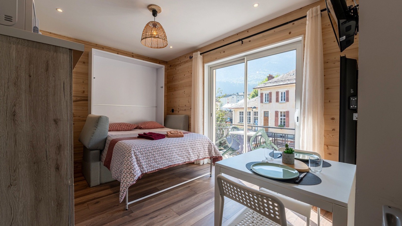 Photo of Bedroom in Saint-Etienne-de-Cuines