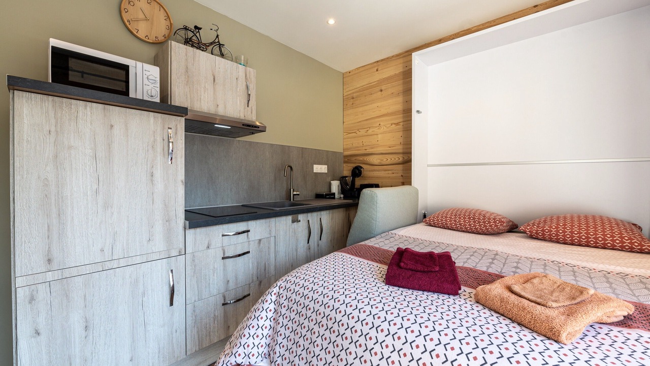 Photo of Bedroom in Saint-Etienne-de-Cuines
