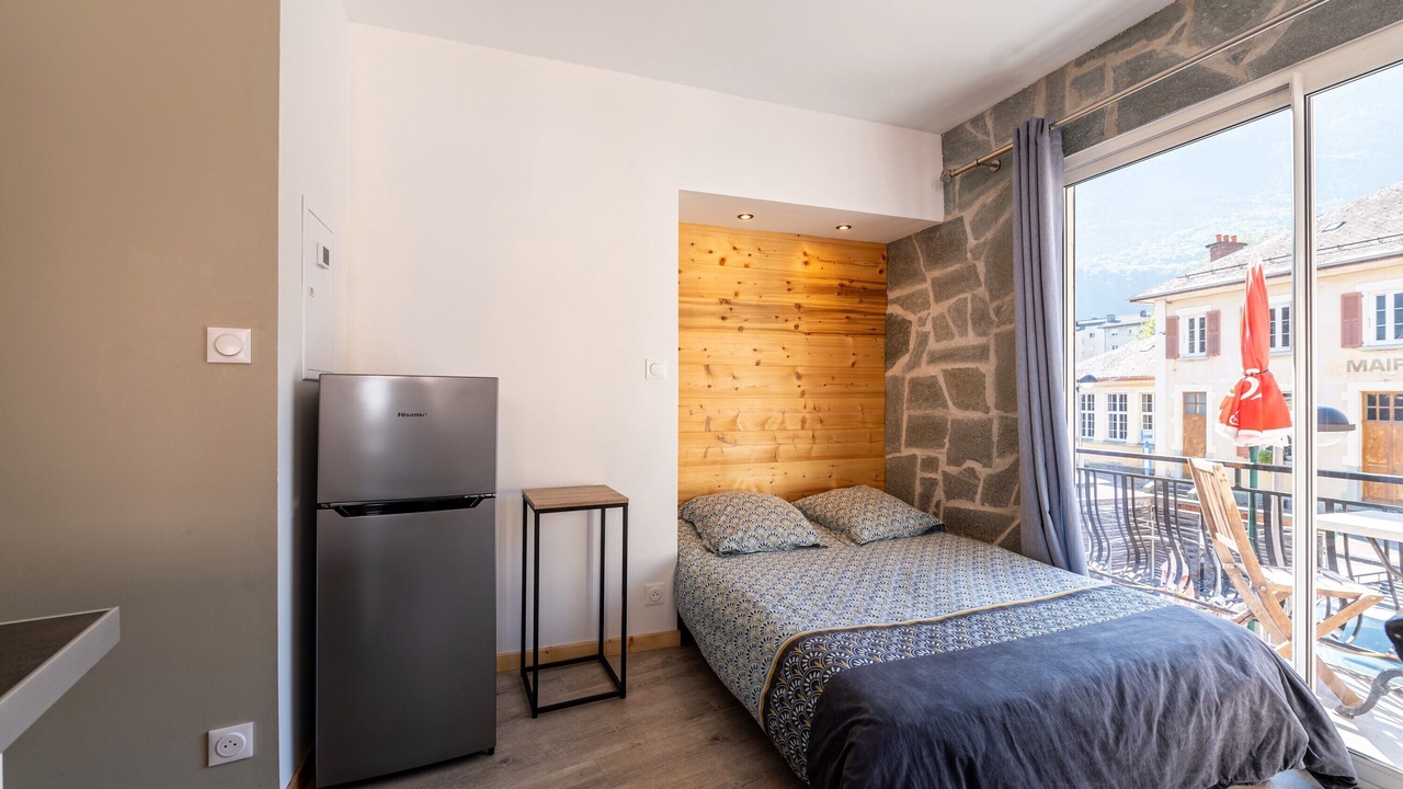 Photo of Bedroom in Saint-Etienne-de-Cuines