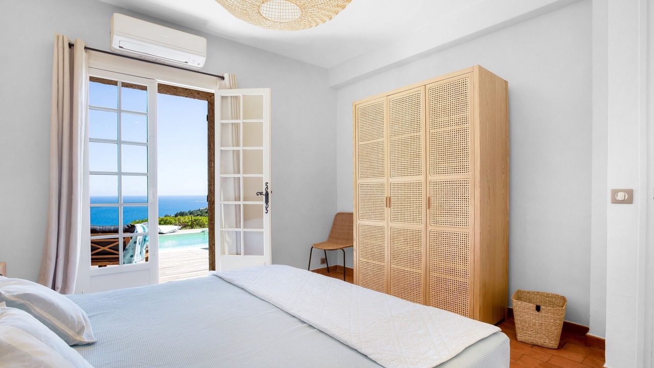Photo of Bedroom in Les Issambres