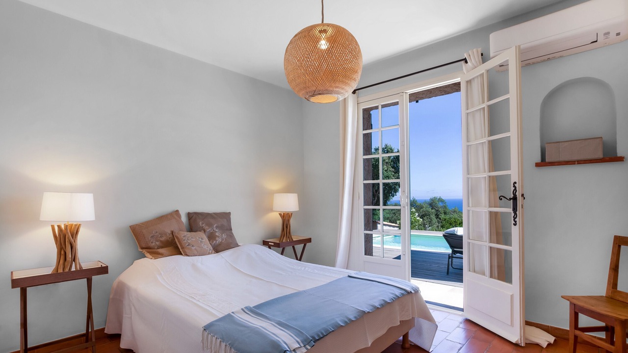 Photo of Bedroom in Les Issambres