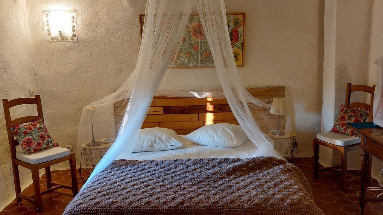 Photo of Bedroom in Cuers