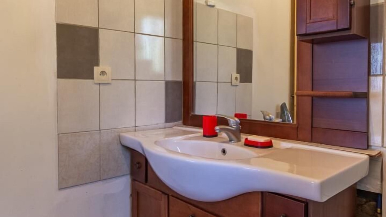 Photo of Bathroom in Saint-Remy-de-Maurienne