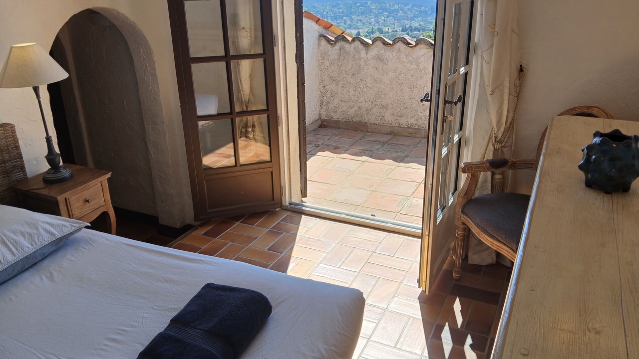 Photo of Bedroom in Speracedes