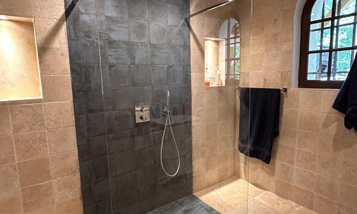 Photo of Bathroom in Speracedes