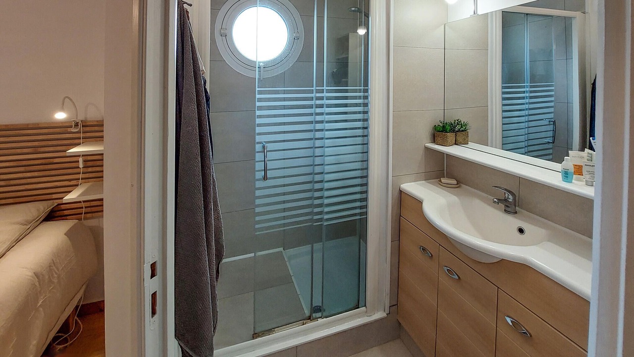 Photo of Bathroom in Andernos-les-Bains