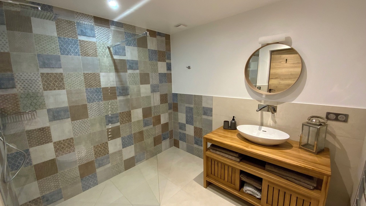 Photo of Bathroom in Saint-Vallier-de-Thiey