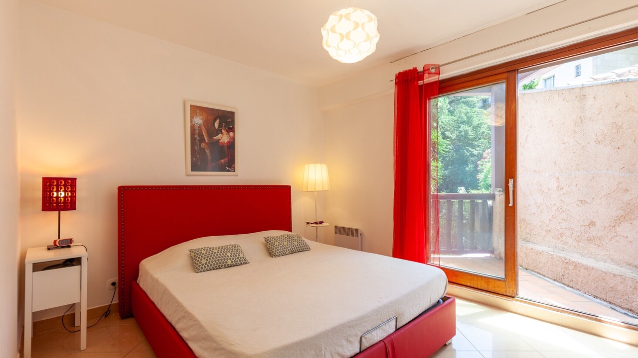 Photo of Bedroom in Le Mourillon