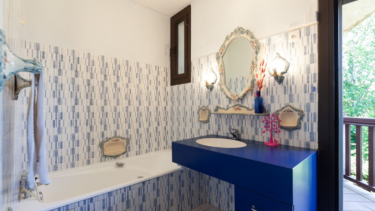 Photo of Bathroom in Le Mourillon
