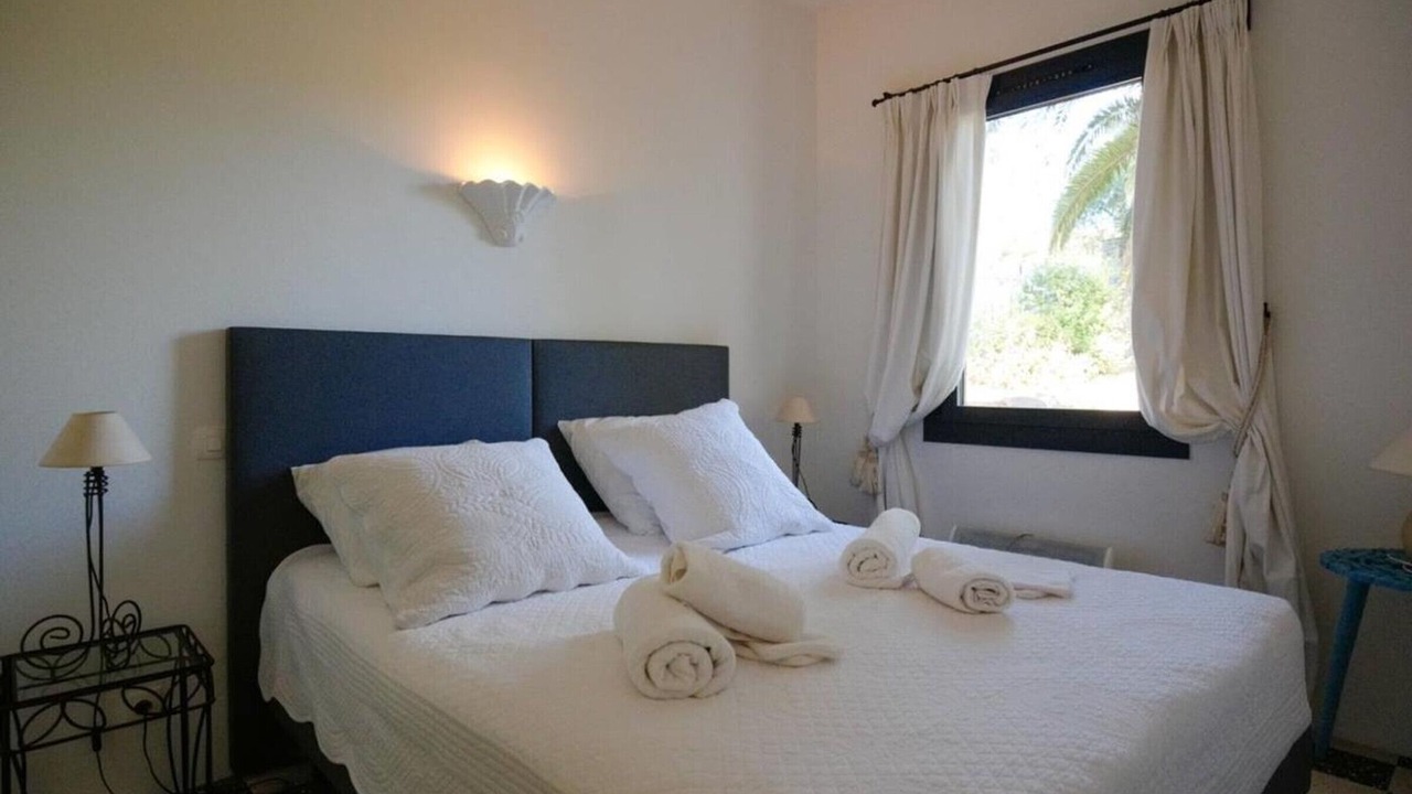 Photo of Bedroom in Plage de la Garonnette