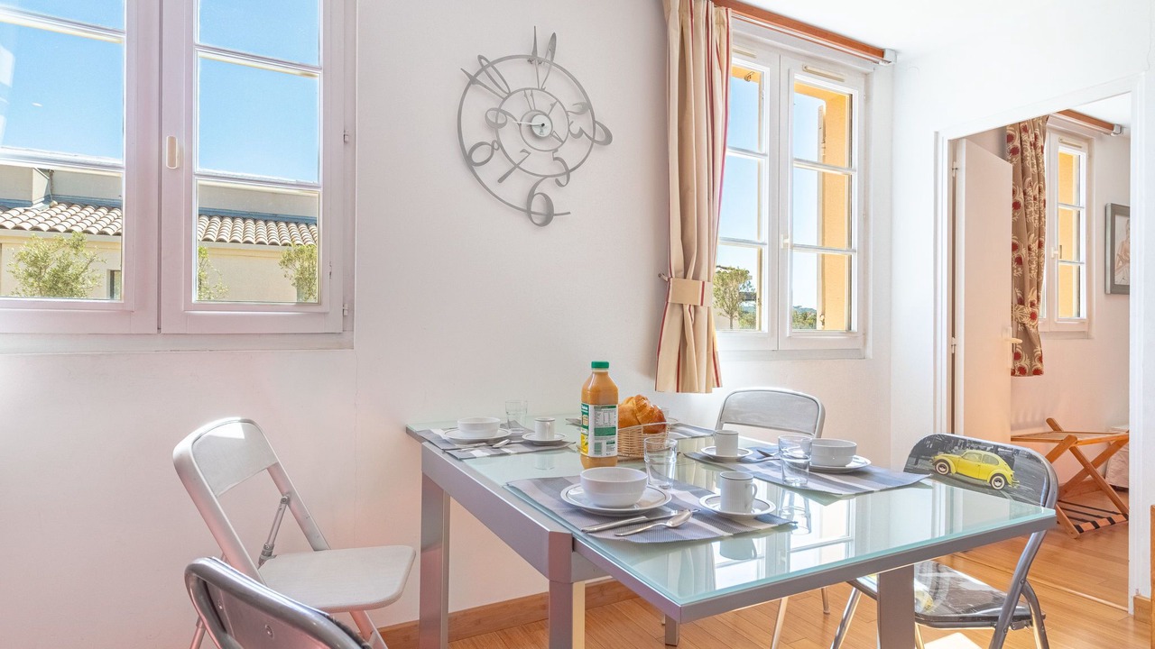Photo of Bedroom in Saint-Tropez City Centre