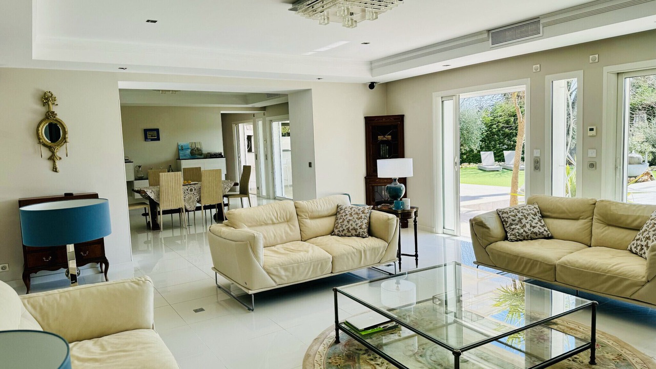 Photo of Livingroom in Saint-Cezaire-sur-Siagne