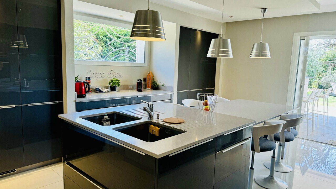 Photo of Kitchen in Saint-Cezaire-sur-Siagne