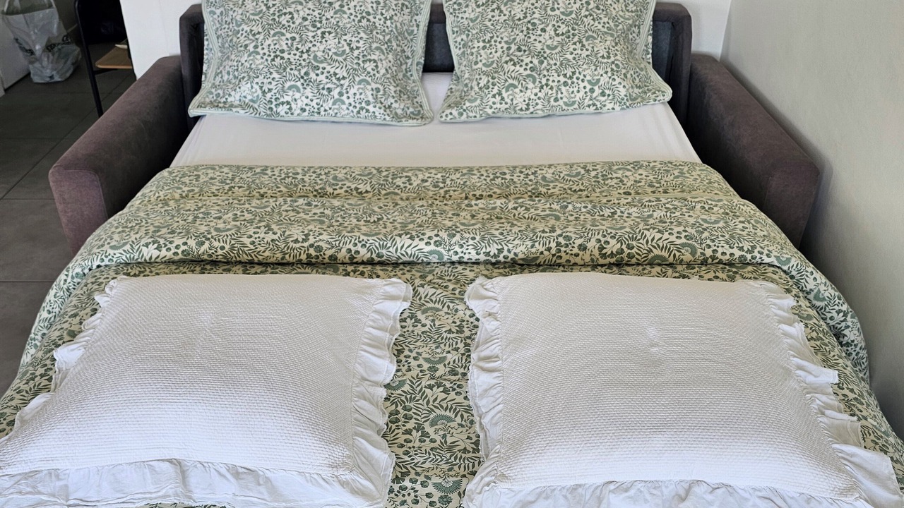 Photo of Bedroom in Prado - Republique