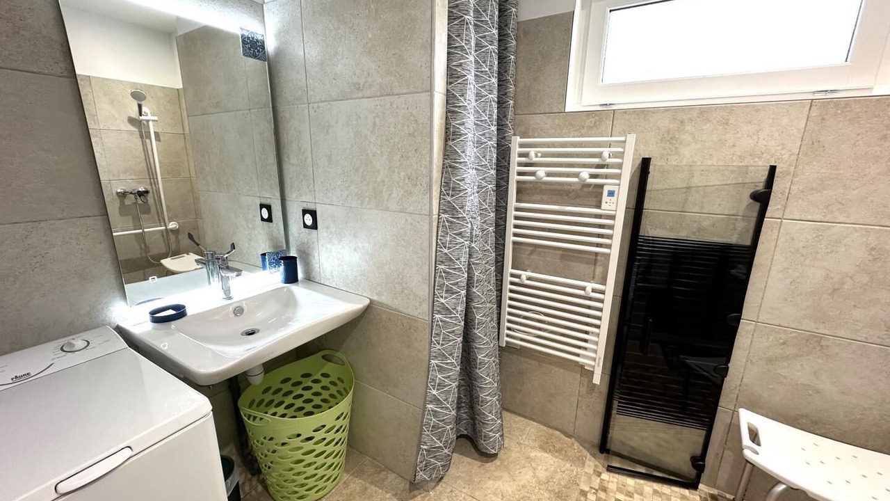 Photo of Bathroom in Riviere-Saas-et-Gourby