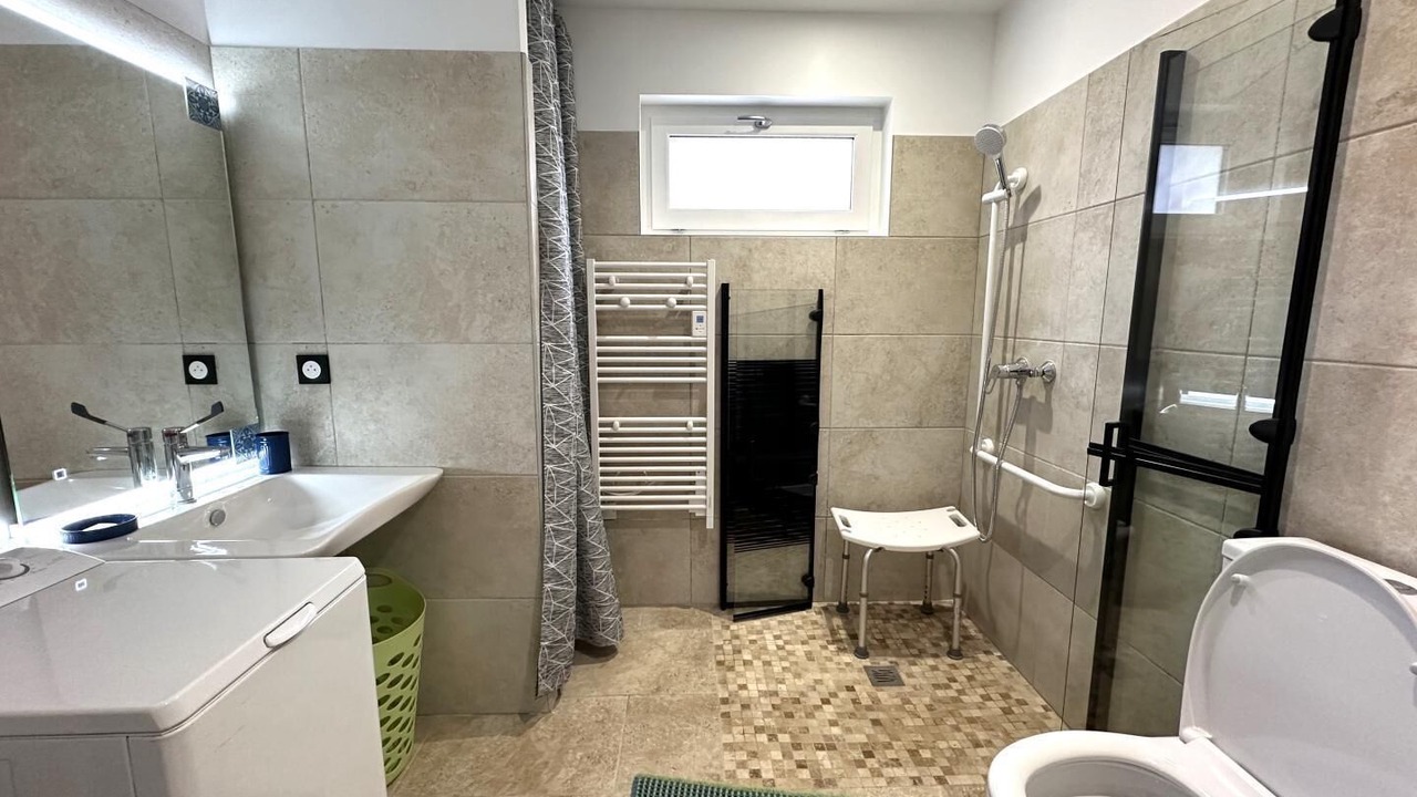 Photo of Bathroom in Riviere-Saas-et-Gourby
