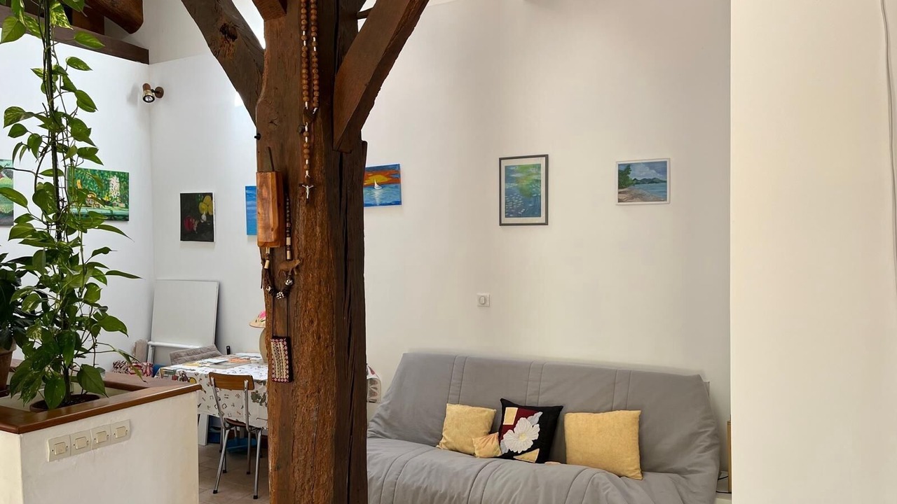 Photo of Livingroom in Amorots-Succos