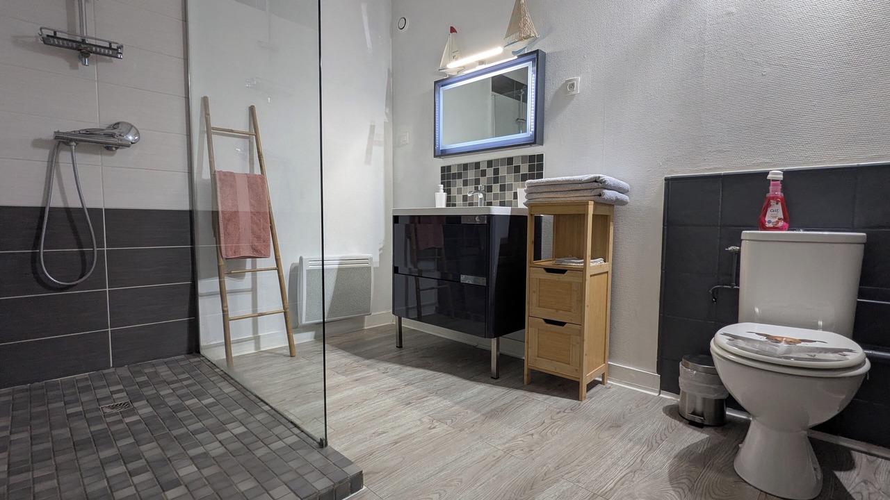 Photo of Bathroom in Juillac-le-Coq