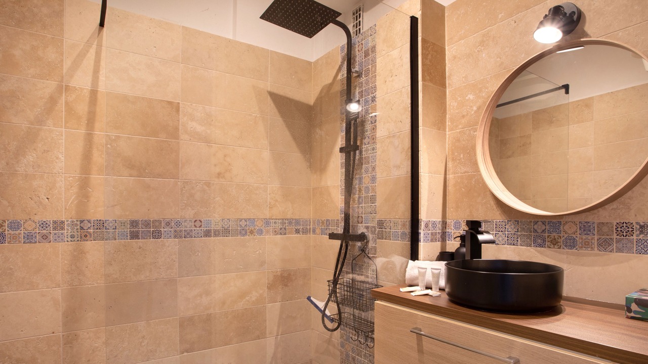 Photo of Bathroom in Liberation