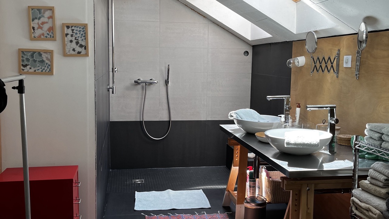 Photo of Bathroom in La Roque-en-Provence