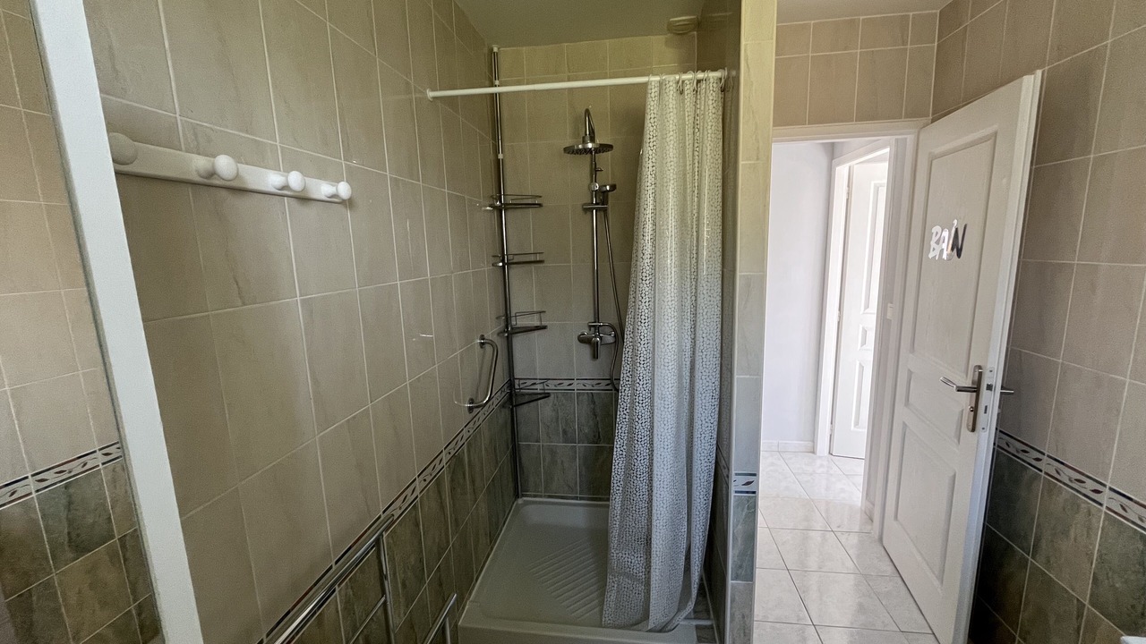 Photo of Bathroom in Saint-Just-Luzac