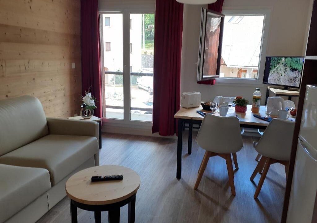 Photo of Bedroom in Saint-Colomban-des-Villards