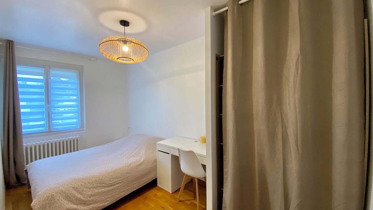 Photo of Bedroom in Avrille