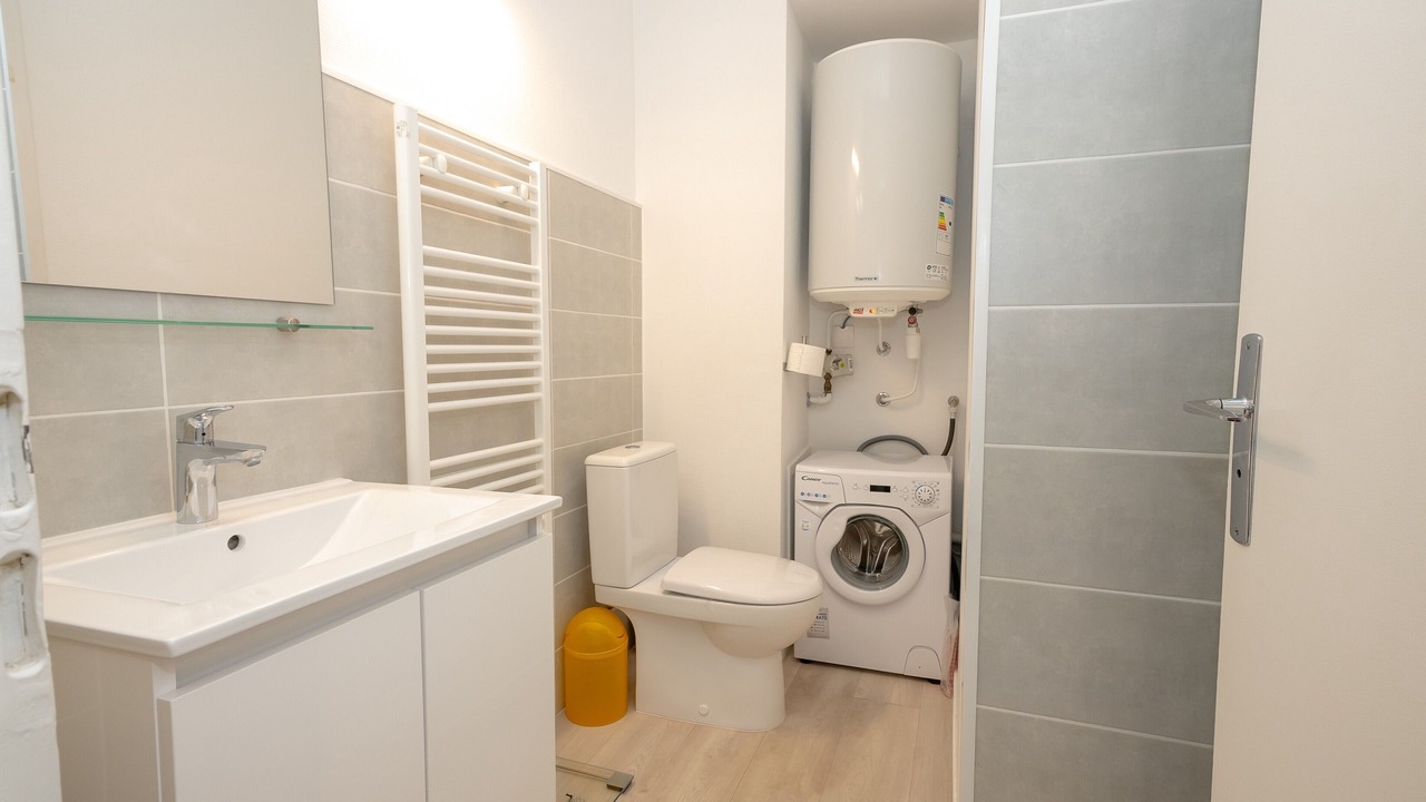 Photo of Bathroom in Aix-les-Bains City Center