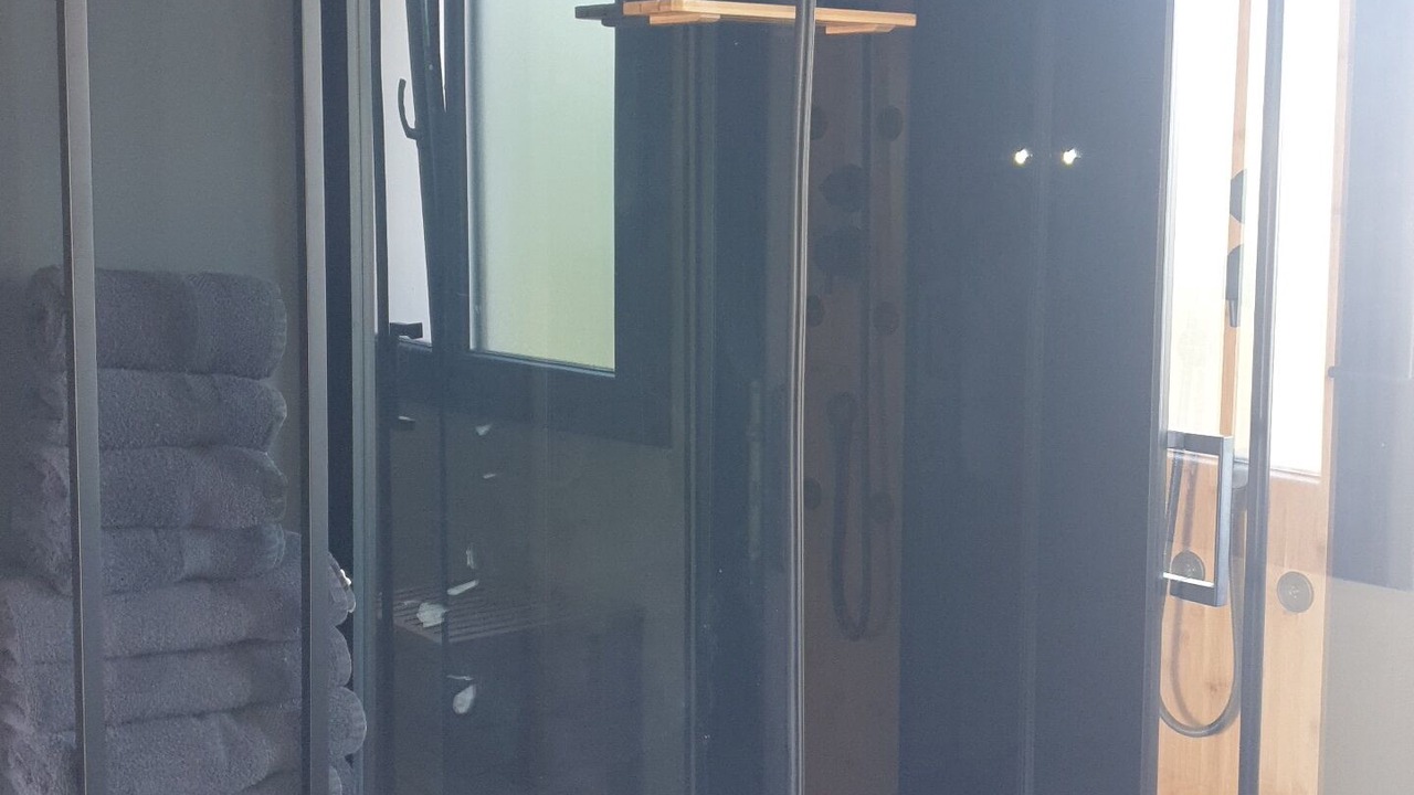 Photo of Bathroom in Ollioules