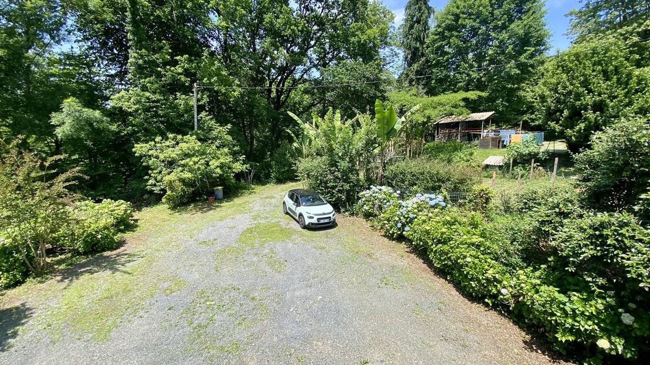Photo of Outdoor in Macaye