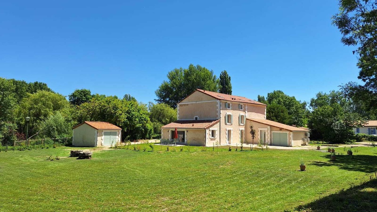 Photo of Others in Chateauneuf-sur-Charente